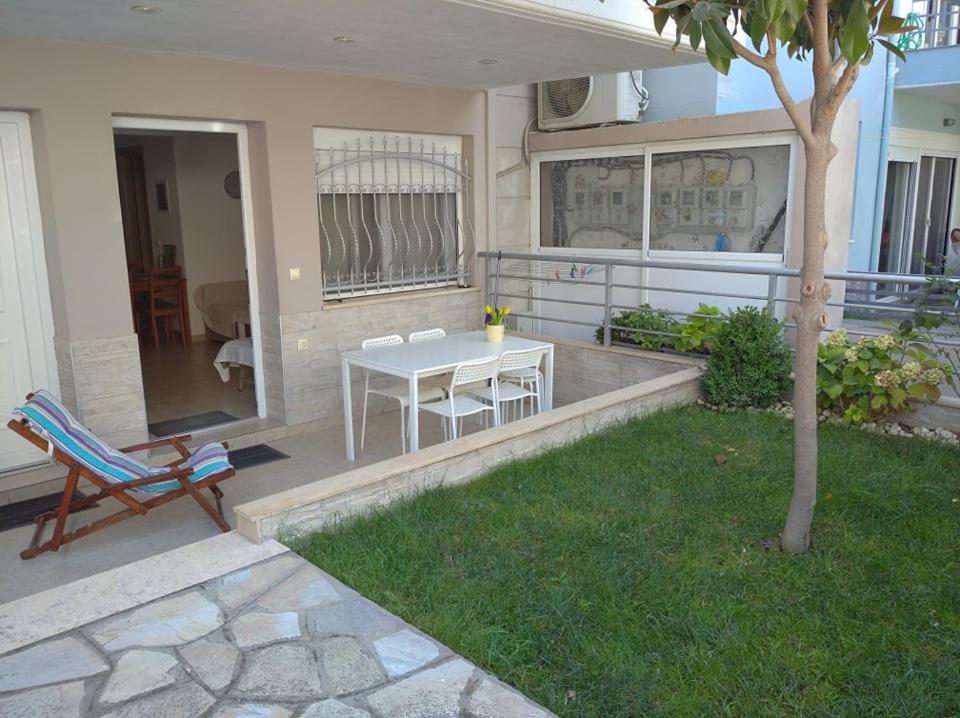 Δεσποινα Apartment Nea Peramos  Ngoại thất bức ảnh