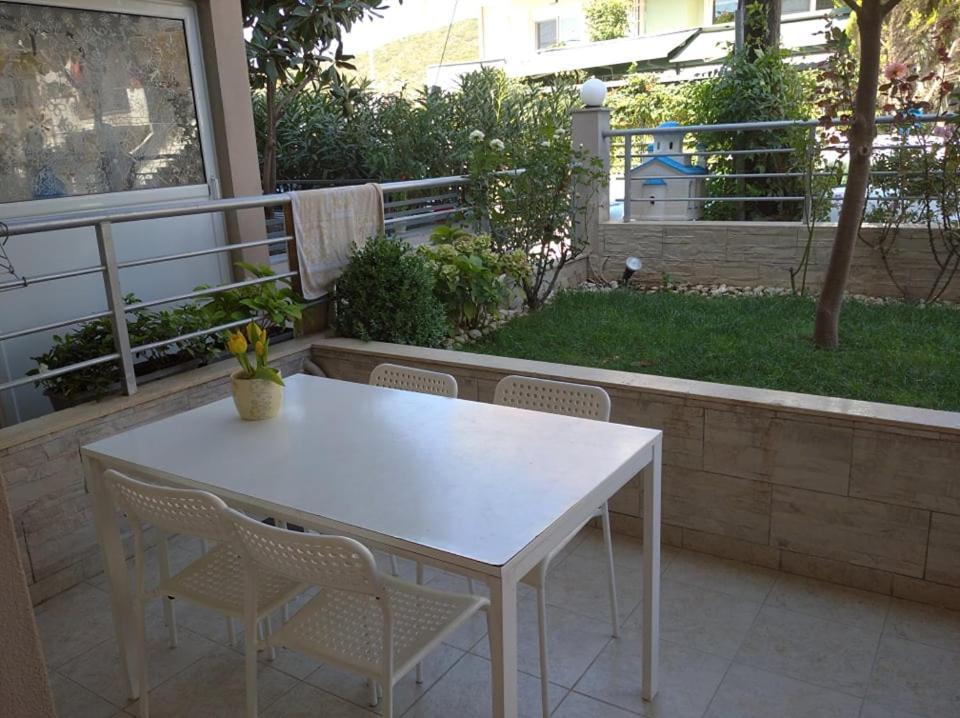 Δεσποινα Apartment Nea Peramos  Ngoại thất bức ảnh